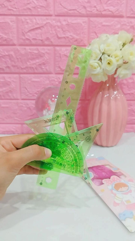 ست خط کش ژله ای طرح فضانورد ۴تیکه